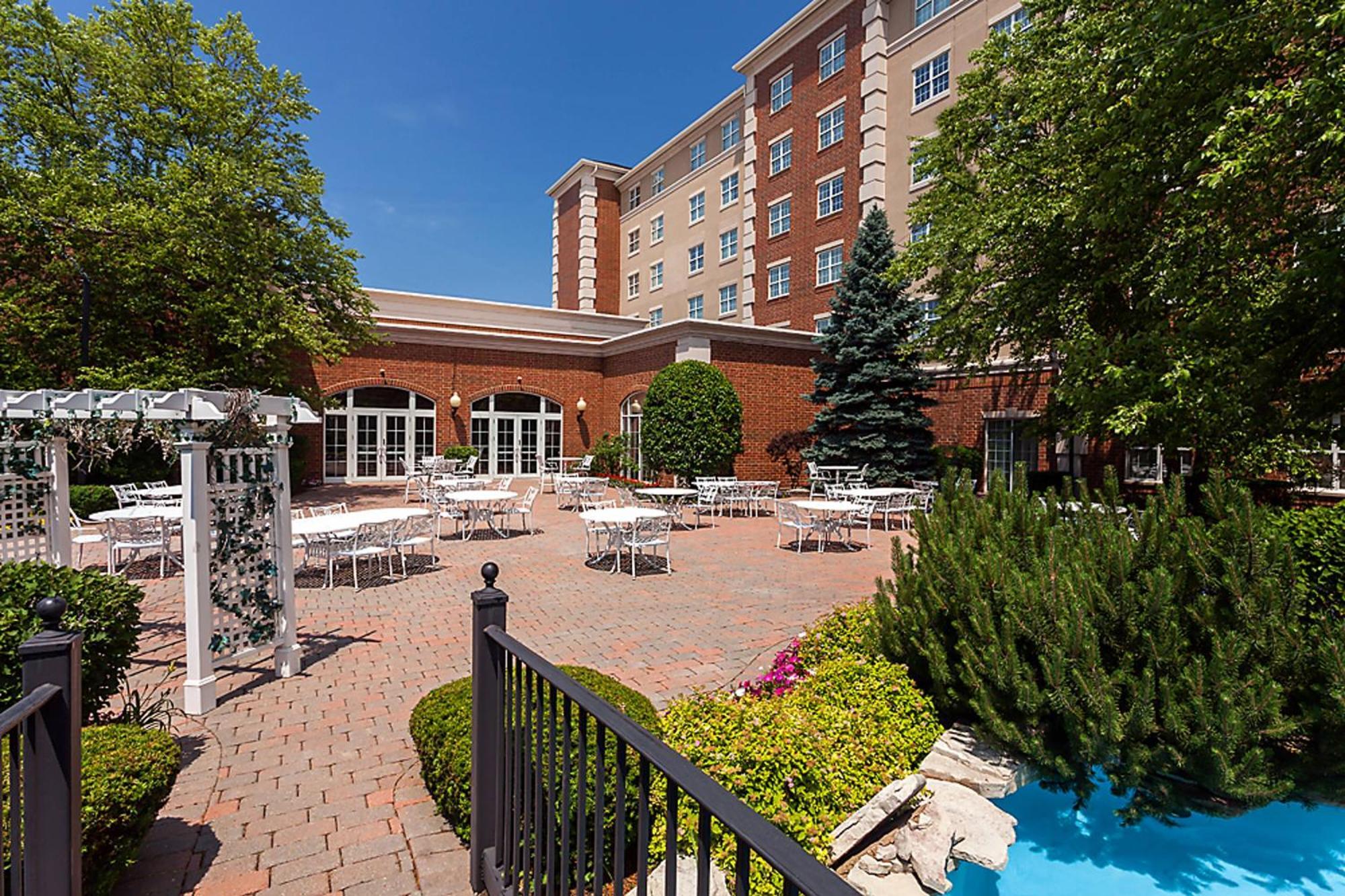 Chicago Marriott Midway Hotel Bedford Park Exterior photo